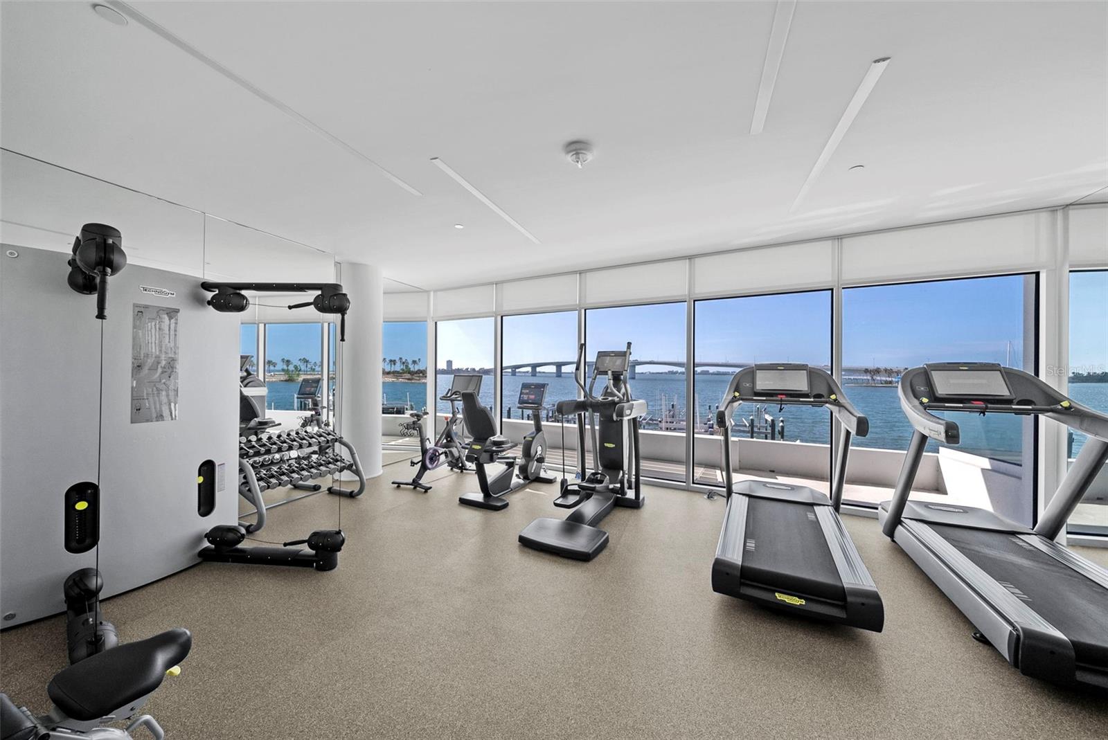 280 GOLDEN GATE PT #300