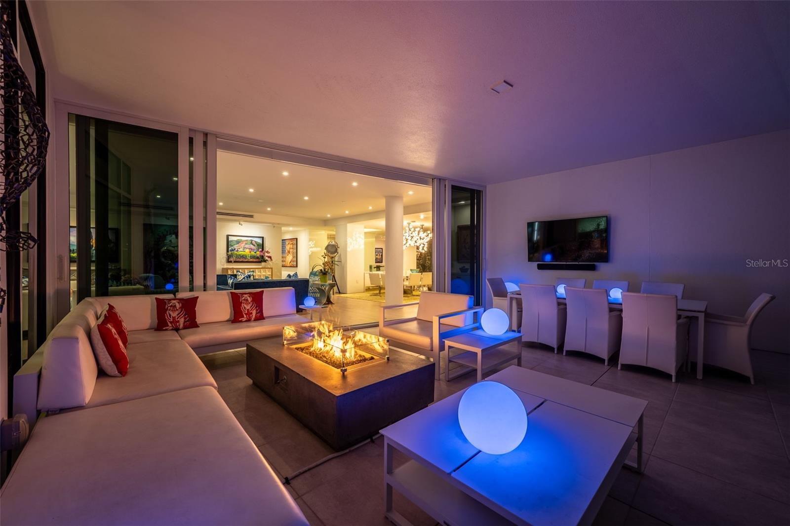 280 GOLDEN GATE PT #300