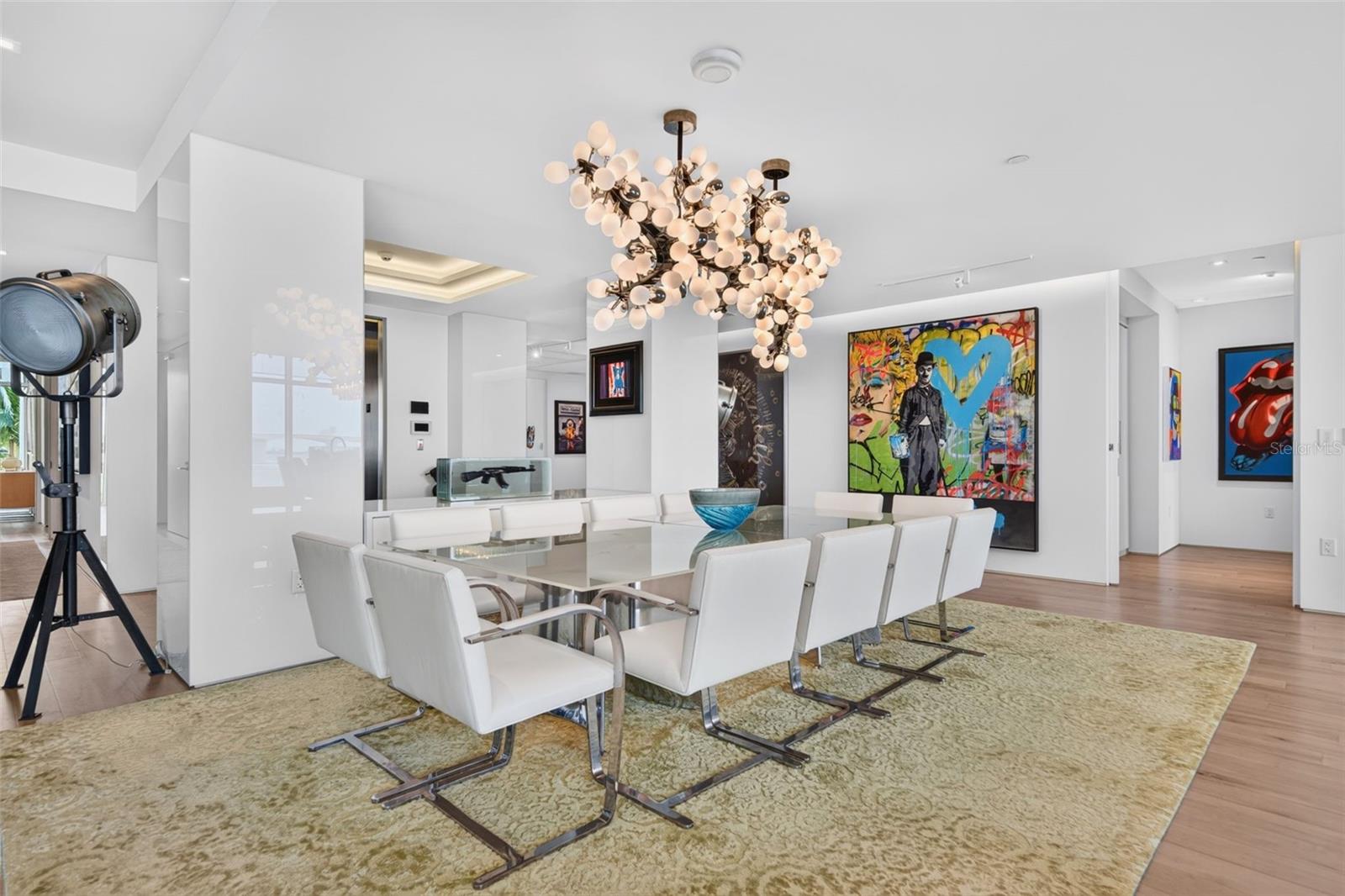 280 GOLDEN GATE PT #300
