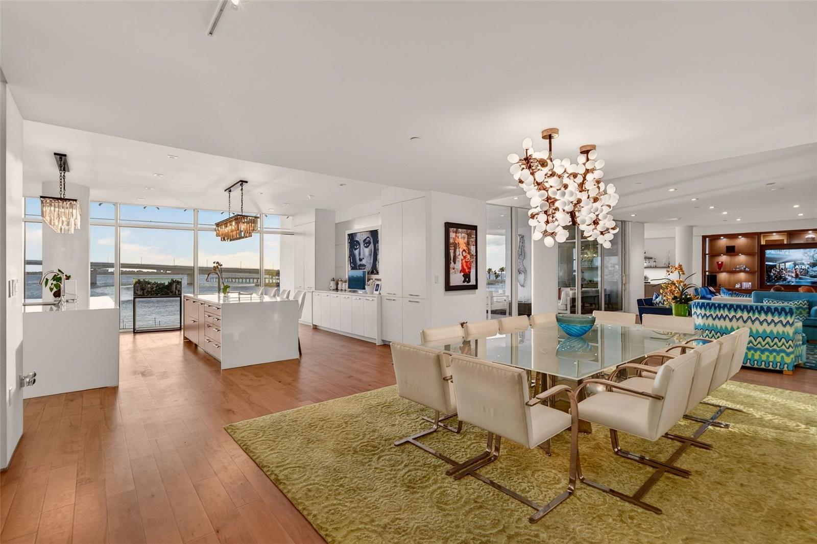 280 GOLDEN GATE PT #300