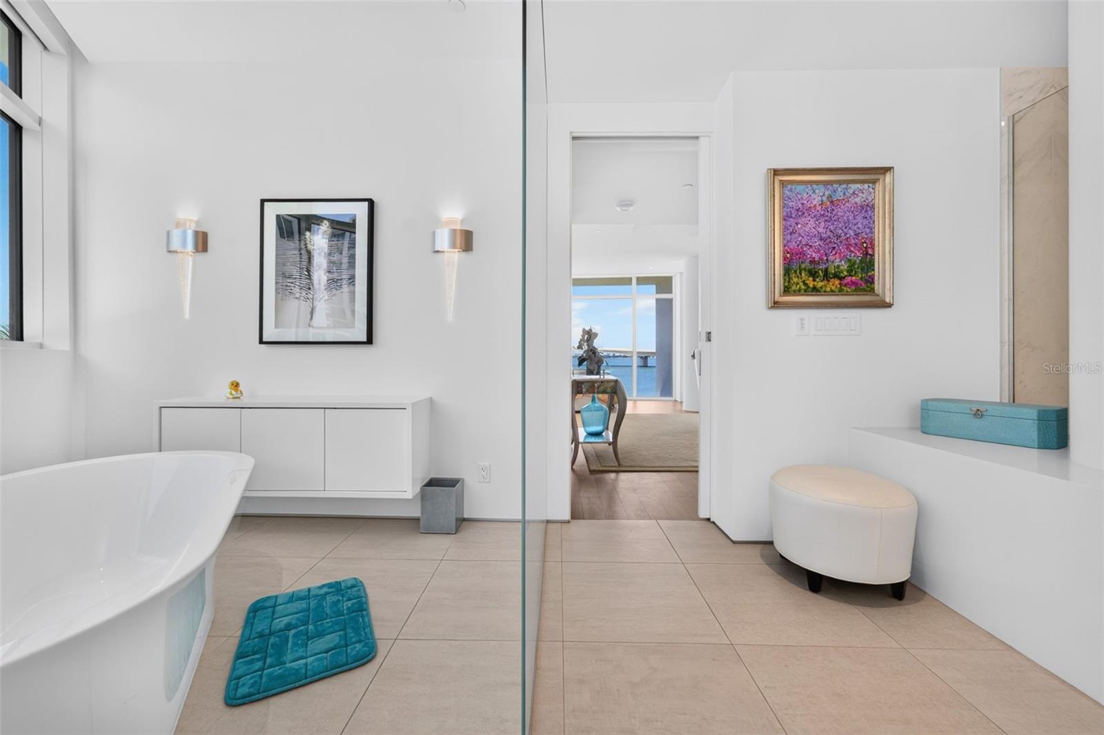 280 GOLDEN GATE PT #300