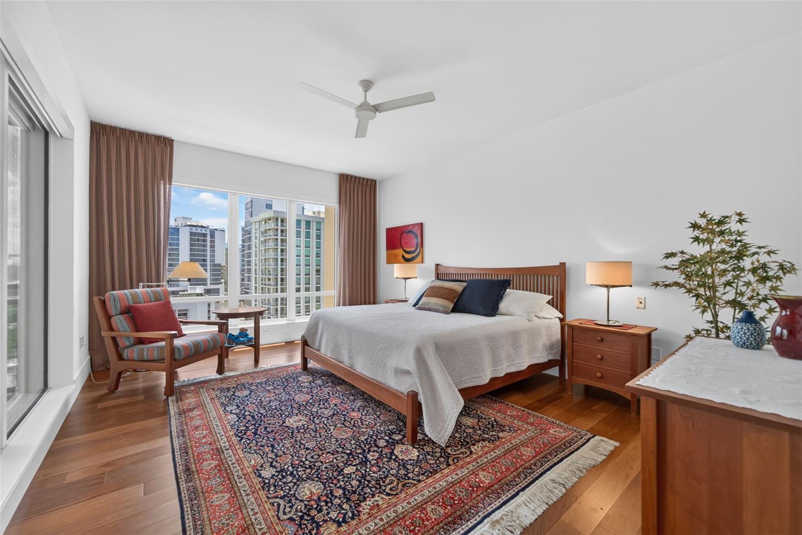 35 WATERGATE DR #1104
