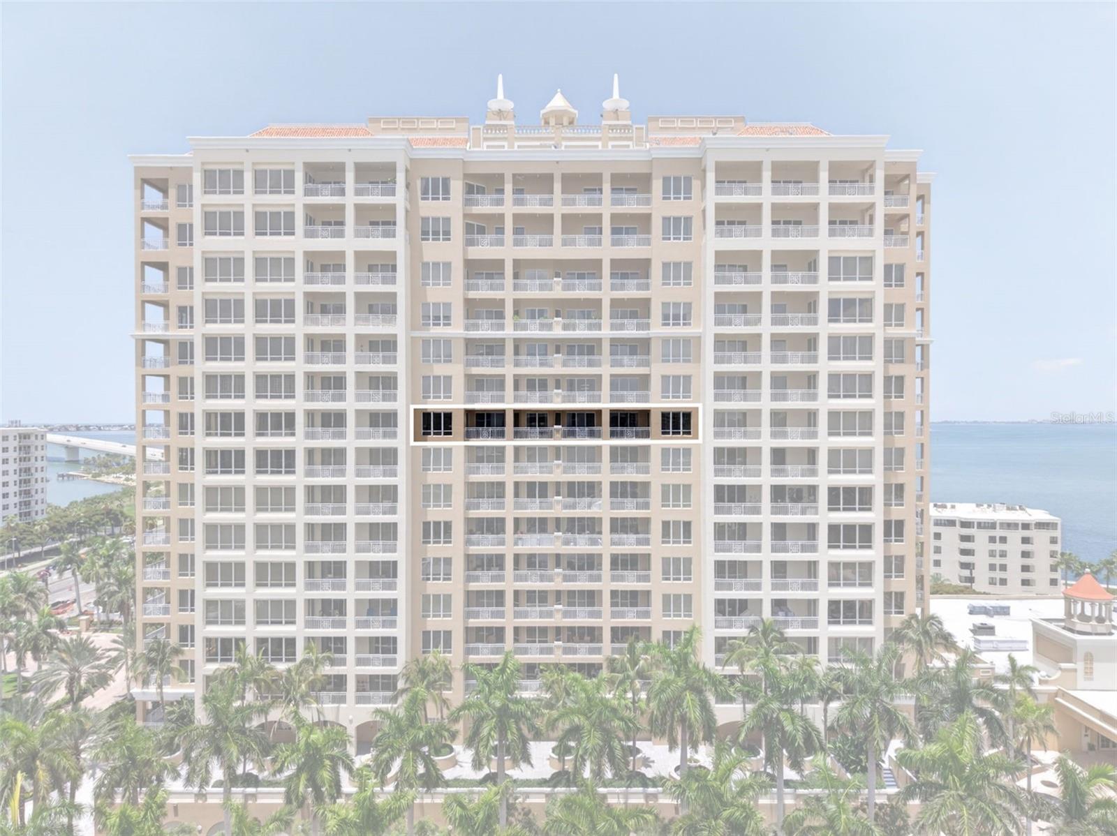 35 WATERGATE DR #1104