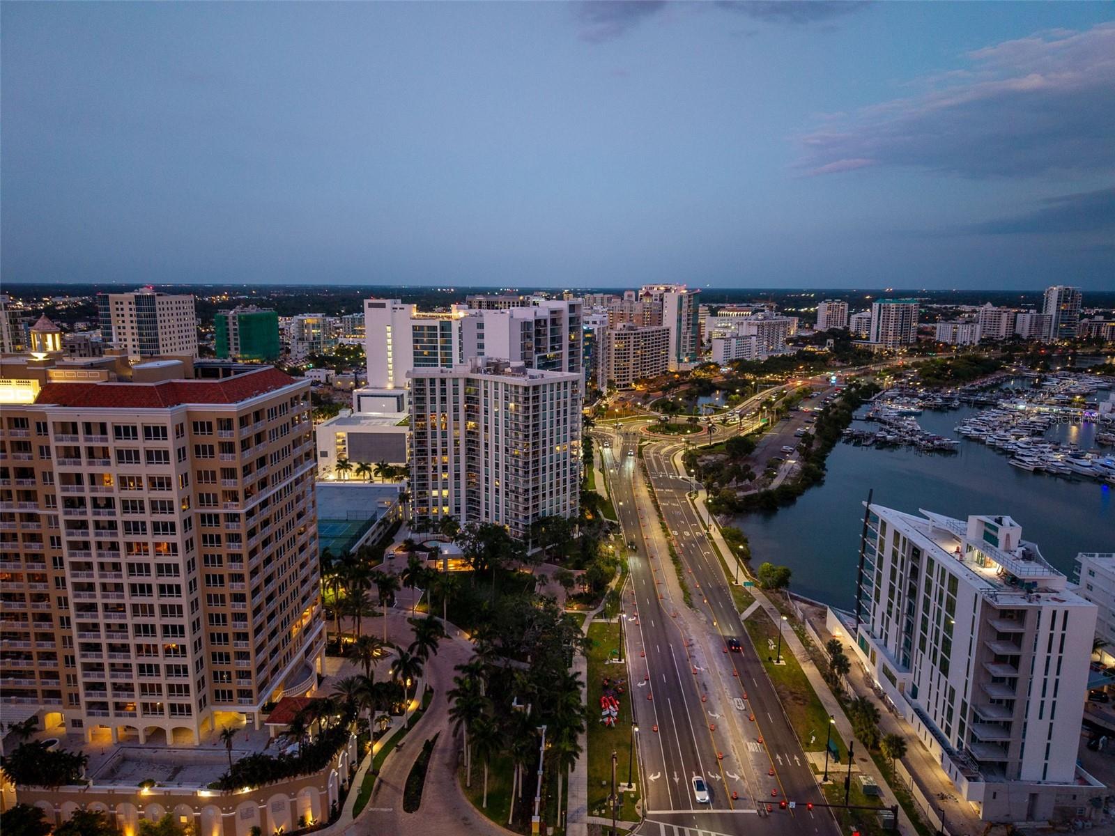 35 WATERGATE DR #1104