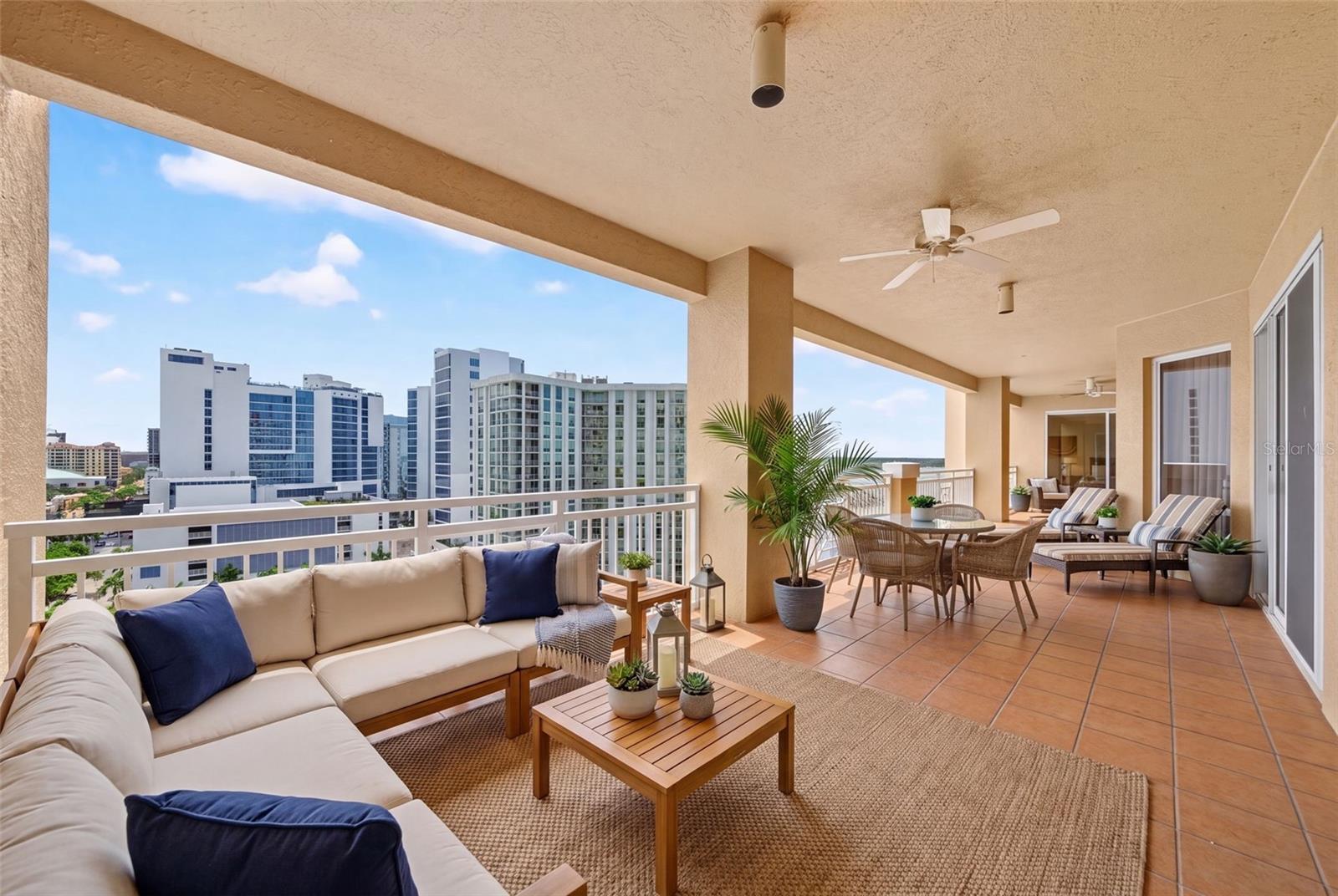35 WATERGATE DR #1104