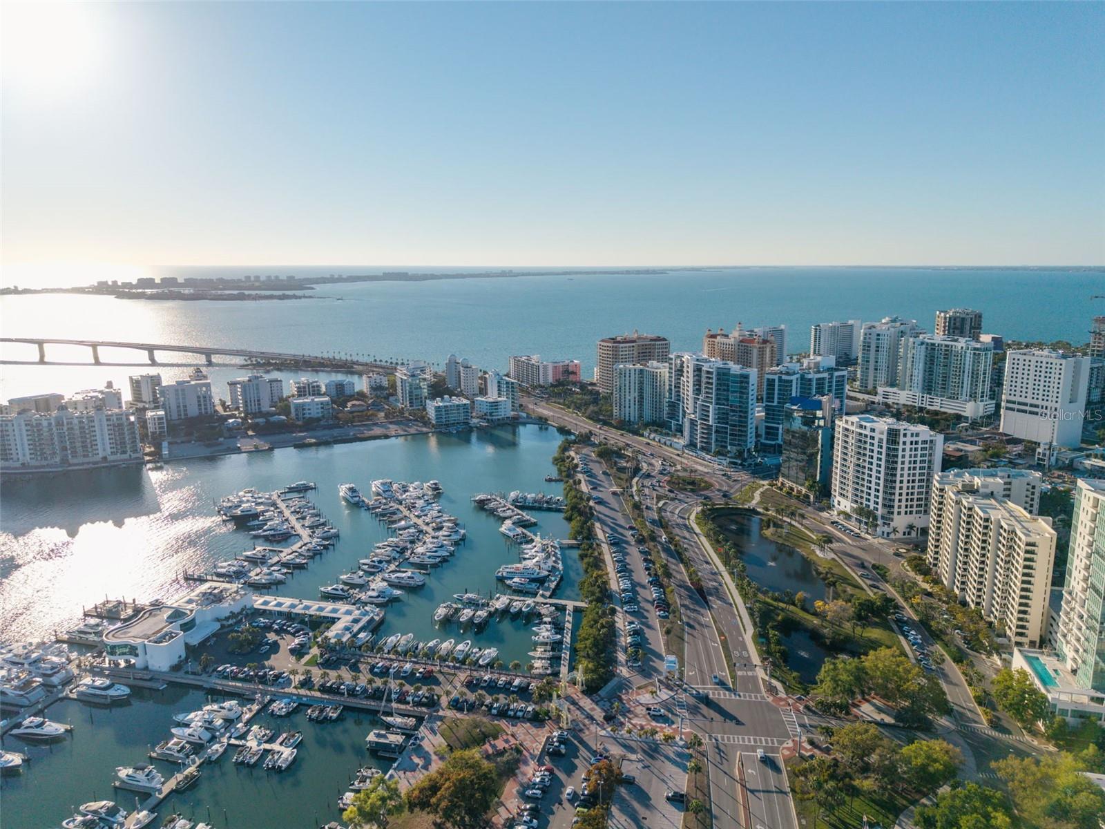 35 WATERGATE DR #1104