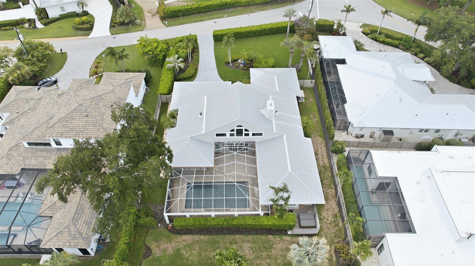 1511 N LAKE SHORE DR