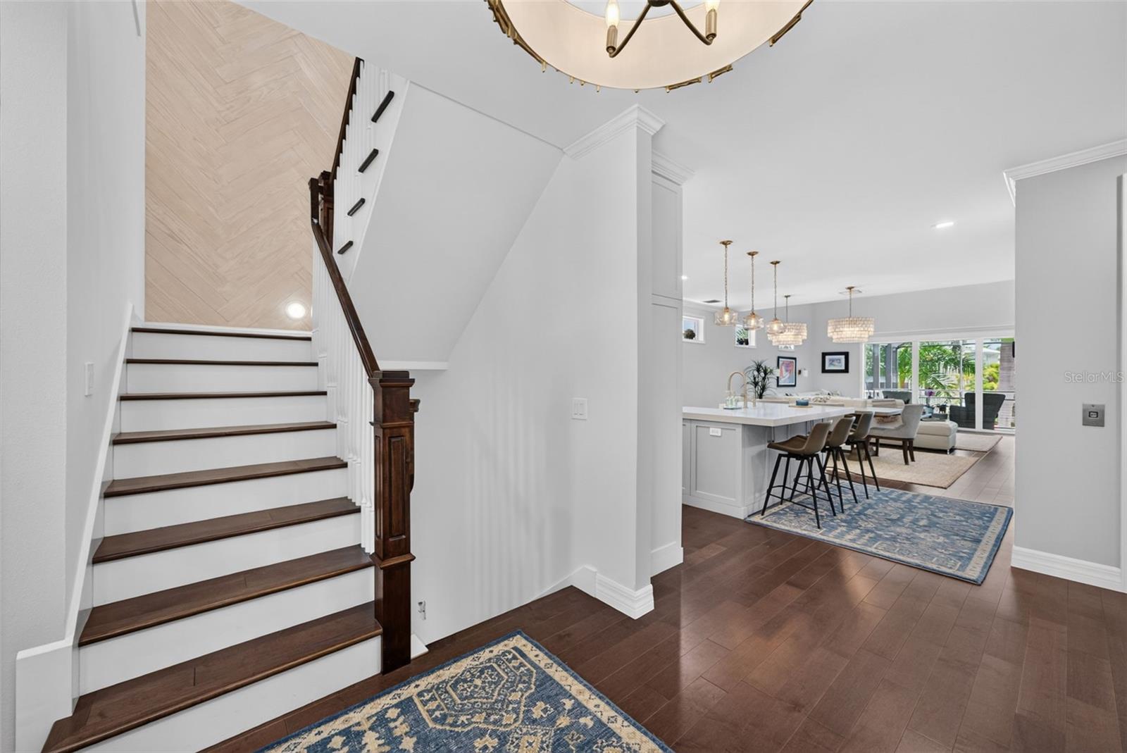 70 ISLAND CIR