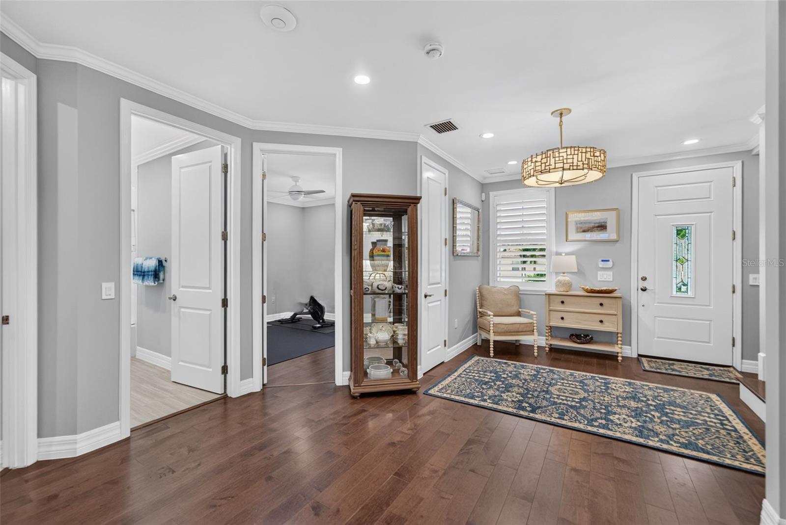 70 ISLAND CIR