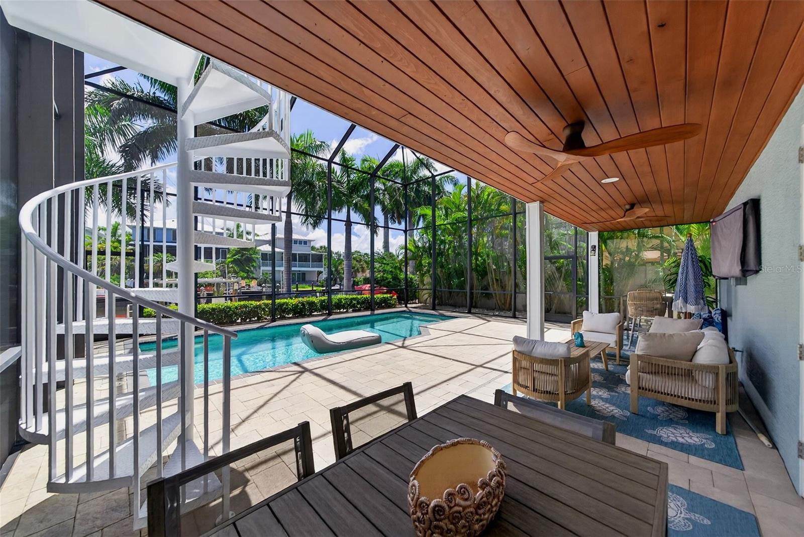 70 ISLAND CIR