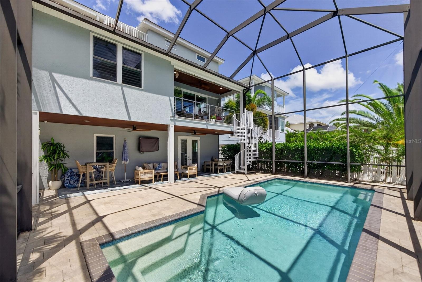 70 ISLAND CIR
