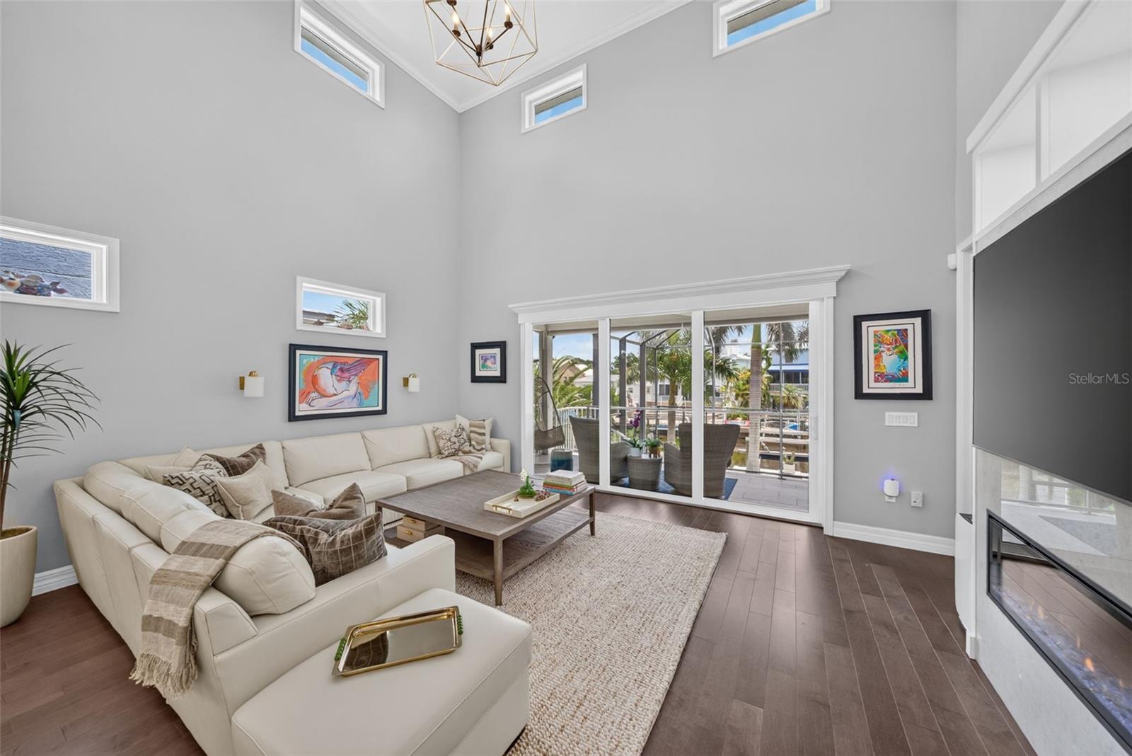 70 ISLAND CIR