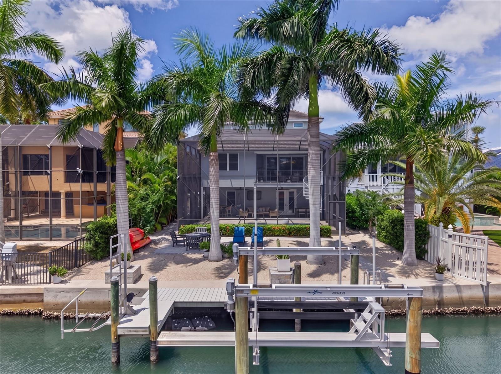 70 ISLAND CIR