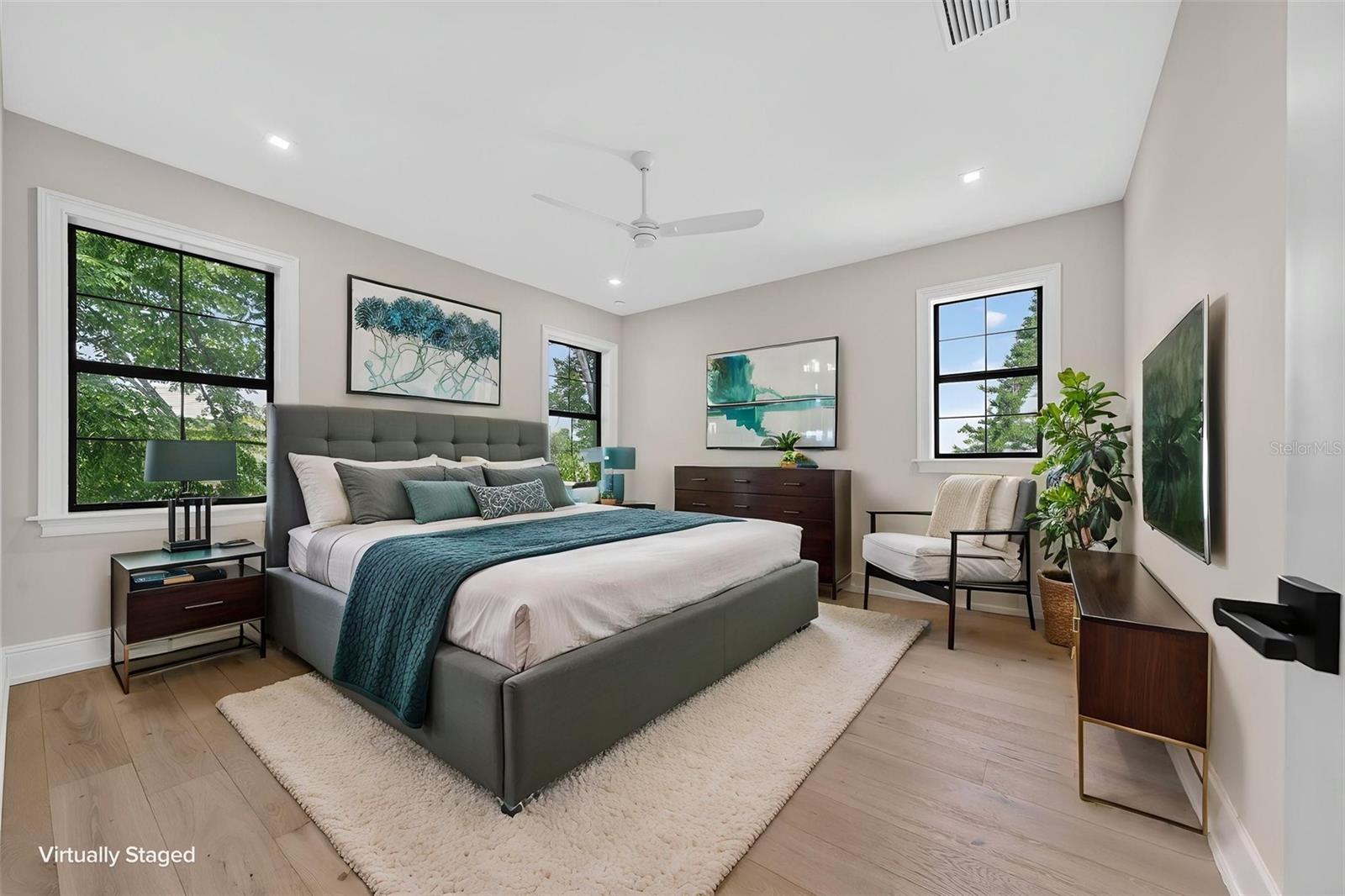 656 TROPICAL CIR
