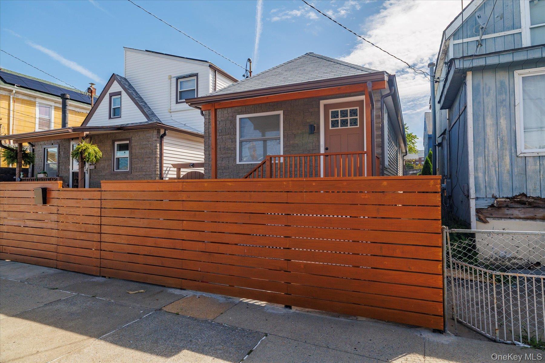 318-320 Beach 88th Street