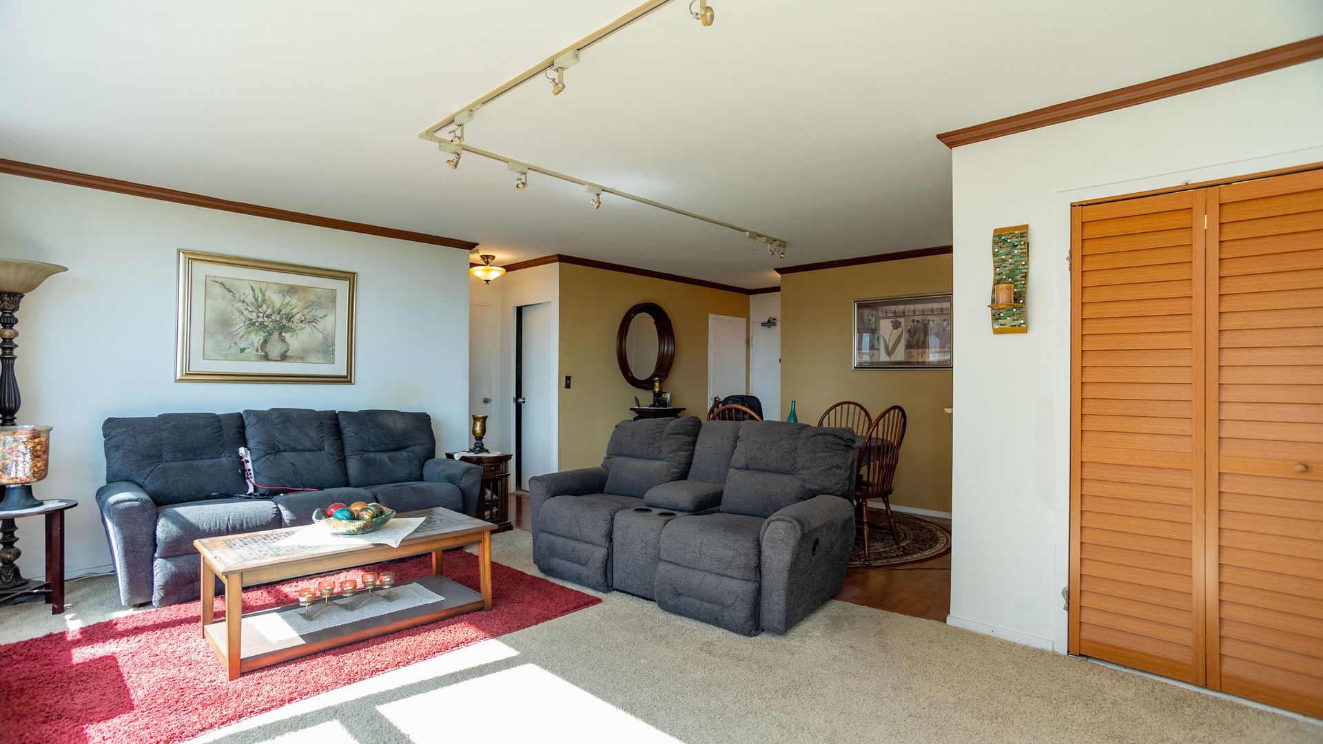 3900 N Lake Shore Drive Unit: 9D