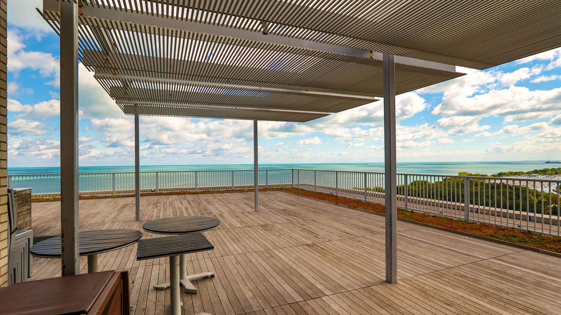 3900 N Lake Shore Drive Unit: 9D