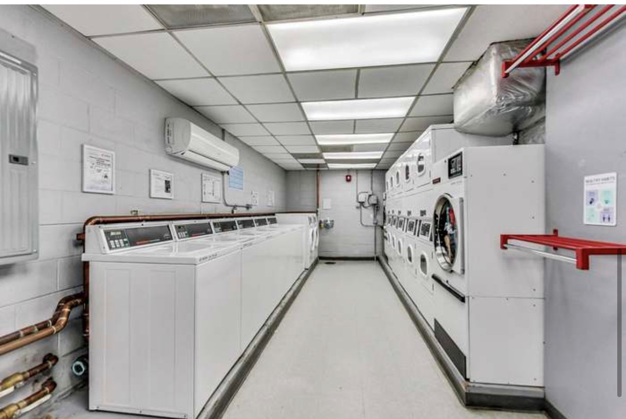 3900 N Lake Shore Drive Unit: 9D