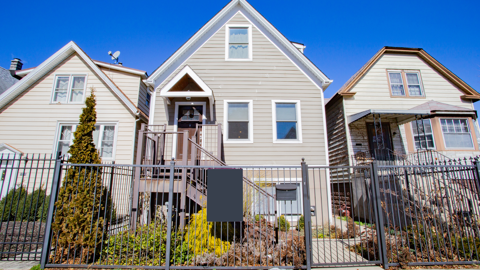 3504 W Medill Avenue