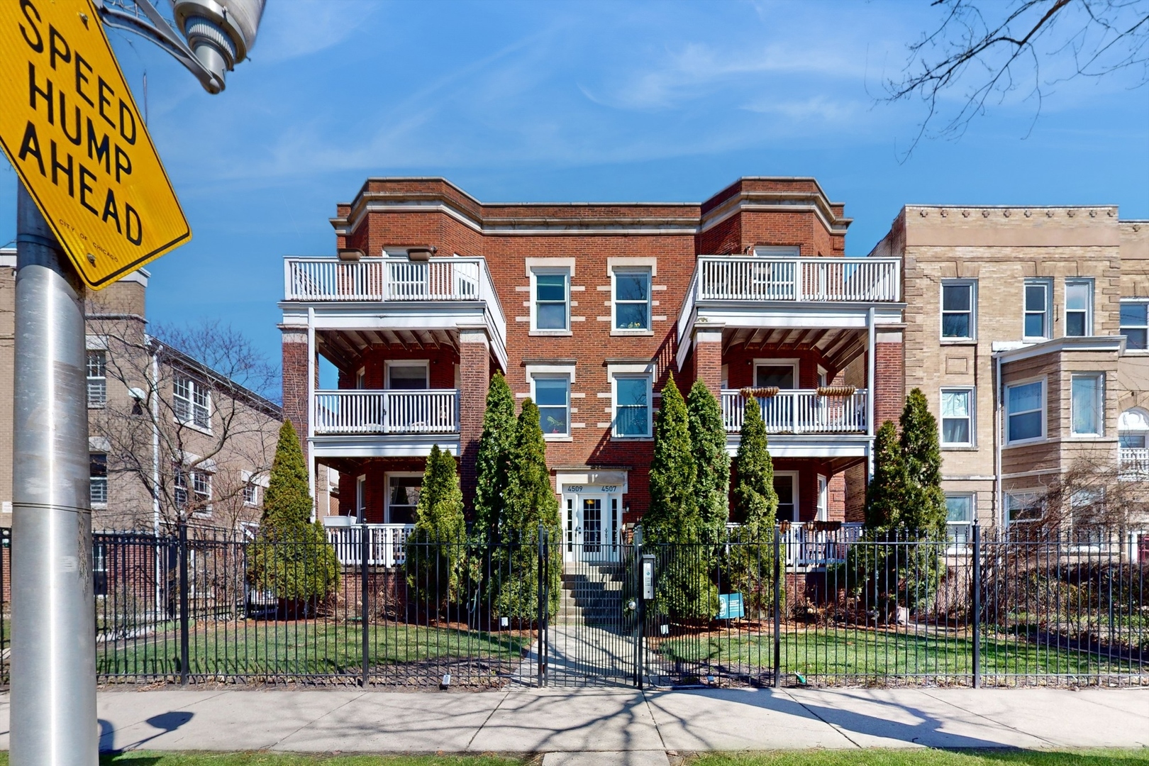 4507 N Magnolia Avenue Unit: 2S