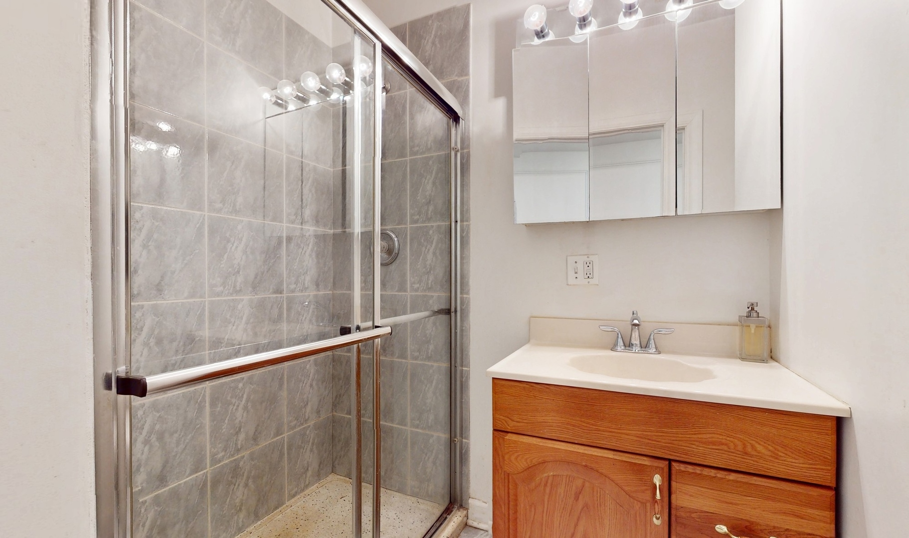 4507 N Magnolia Avenue Unit: 2S