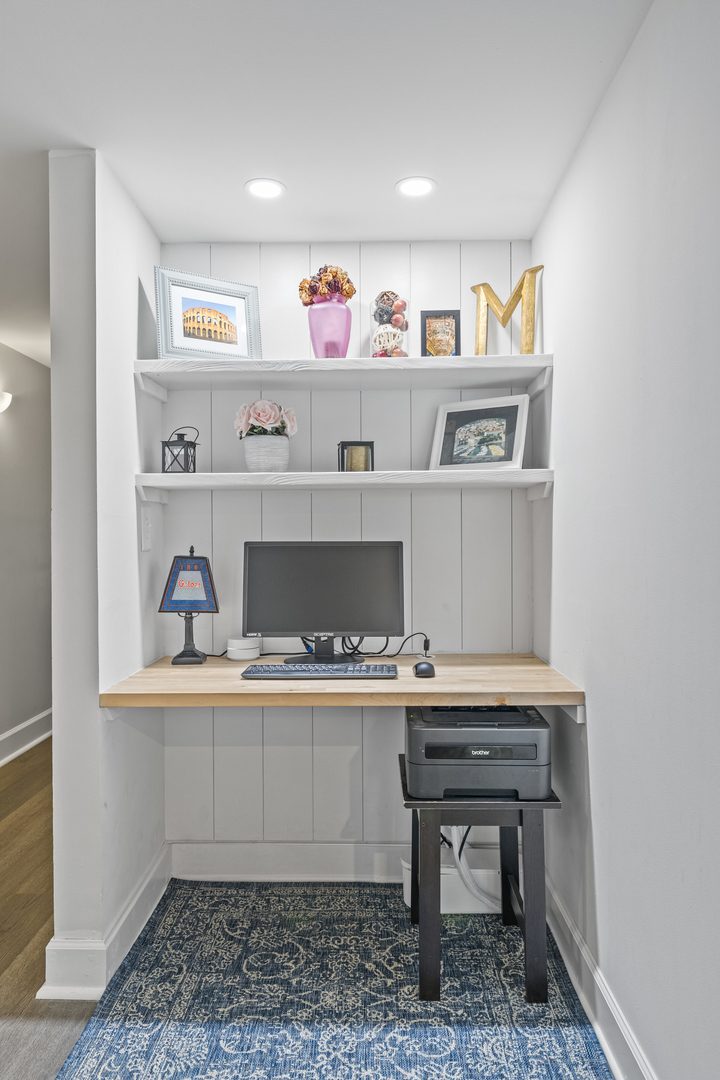 6351 N GLENWOOD Avenue Unit: 1S