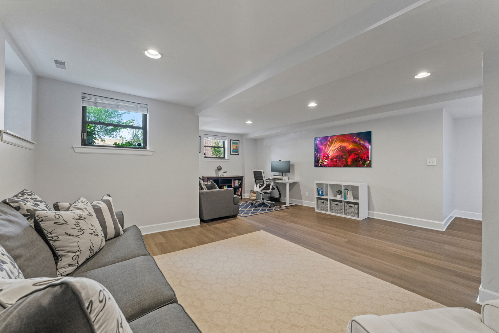 6351 N GLENWOOD Avenue Unit: 1S