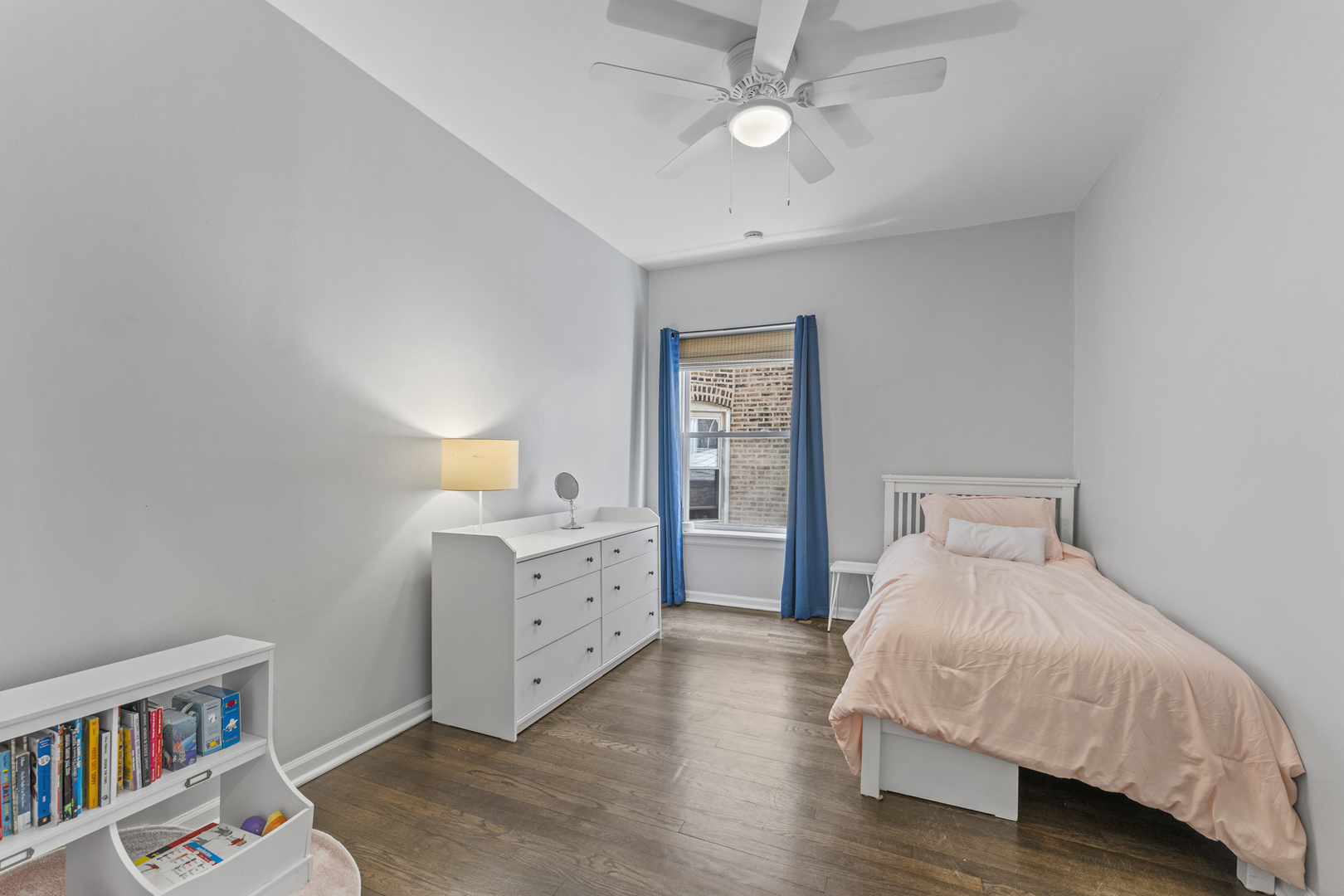 6351 N GLENWOOD Avenue Unit: 1S