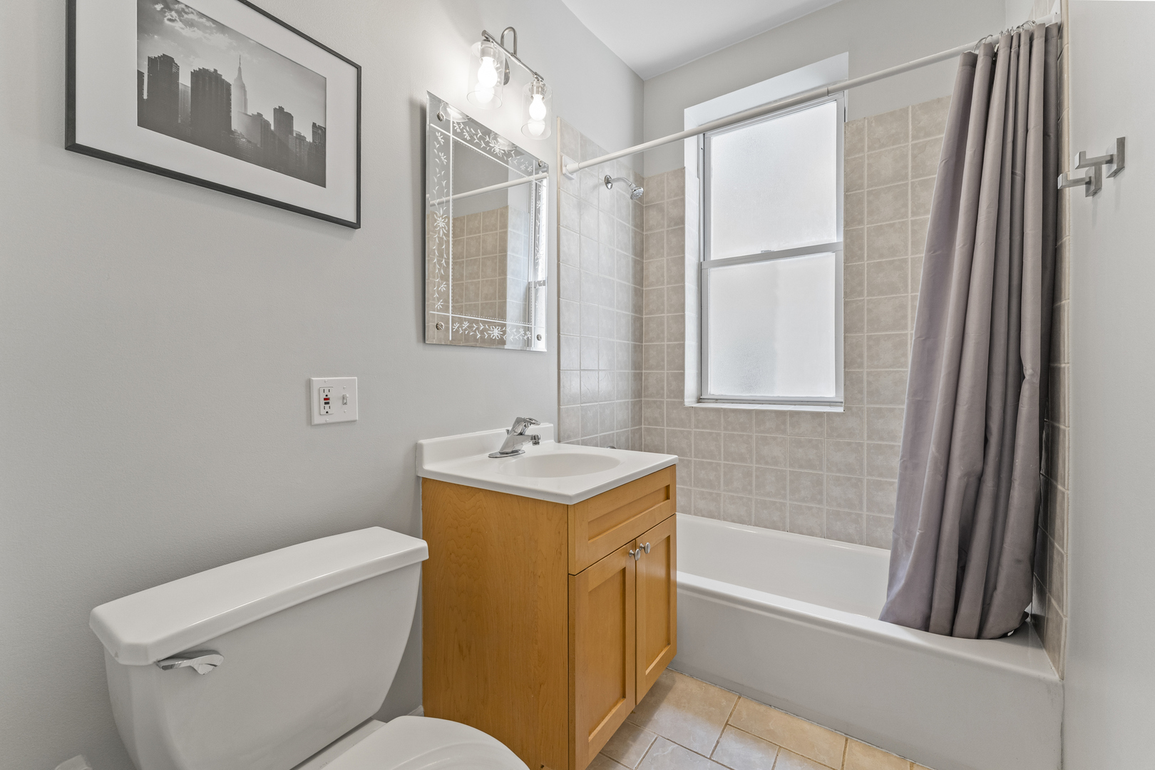 6351 N GLENWOOD Avenue Unit: 1S