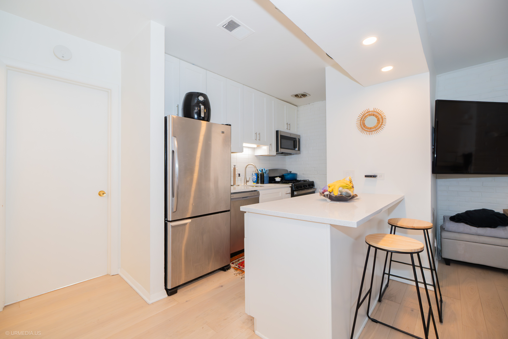 455 W Grant Place Unit: 9