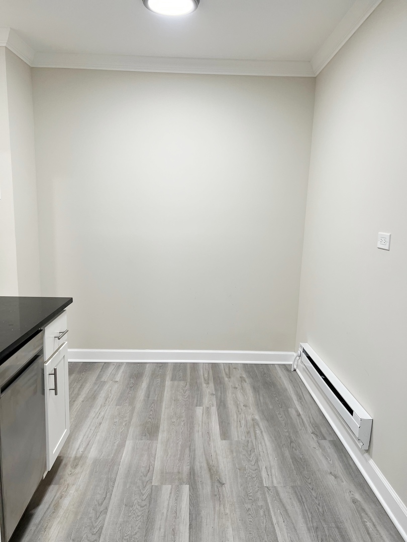 837 W Cornelia Avenue Unit: 1N