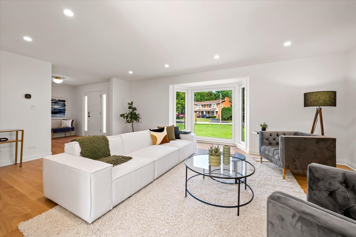 3031 Indianwood Road