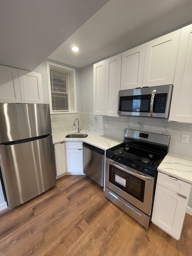 7331 N Honore Street Unit: GA