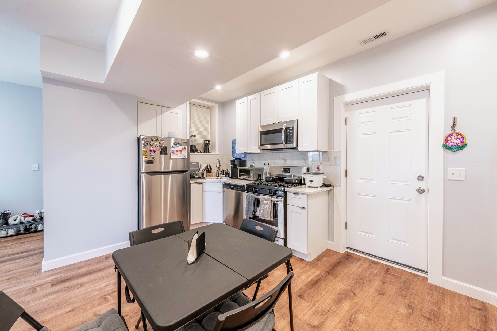 7331 N Honore Street Unit: GA