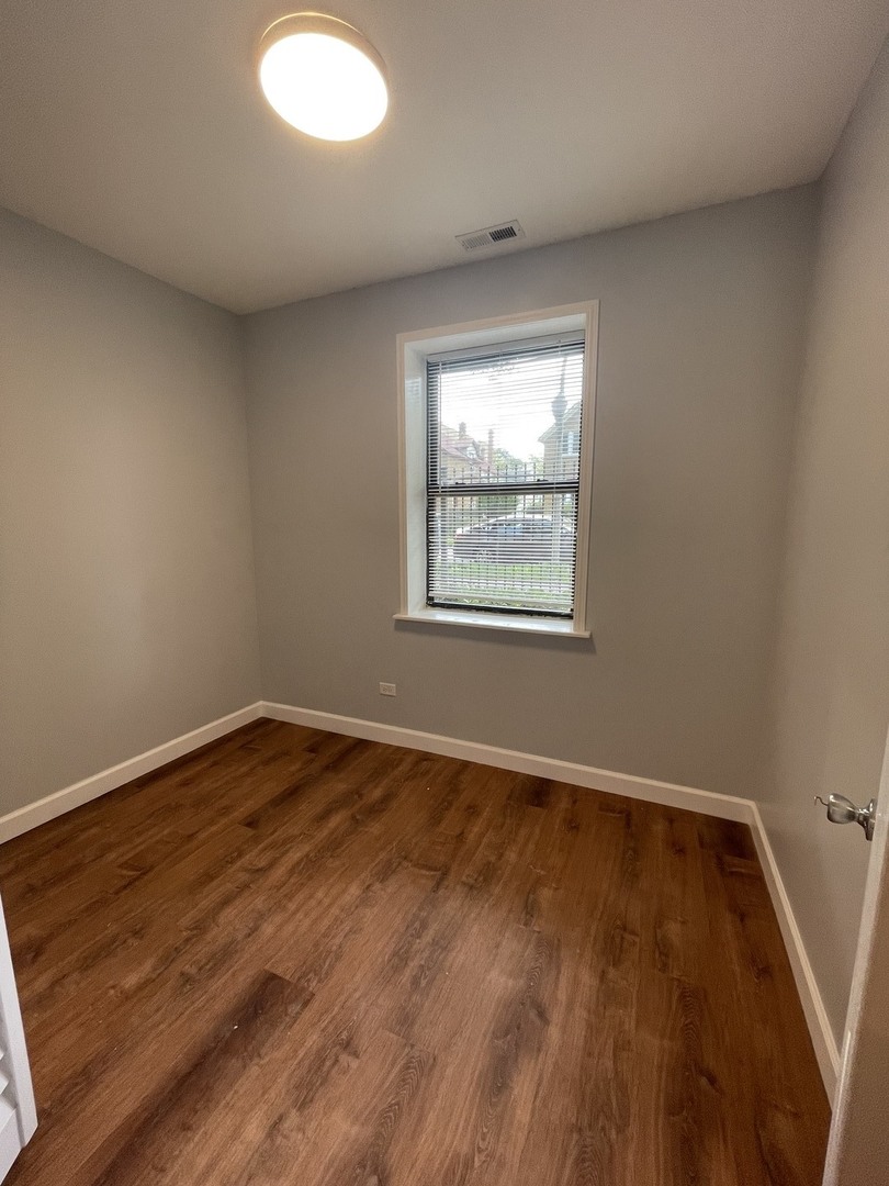 7331 N Honore Street Unit: GA