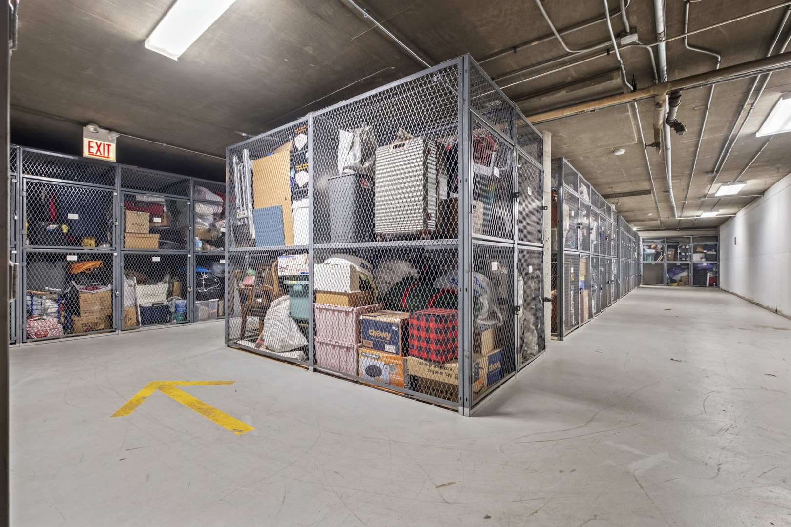 4343 N Clarendon Avenue Unit: 717