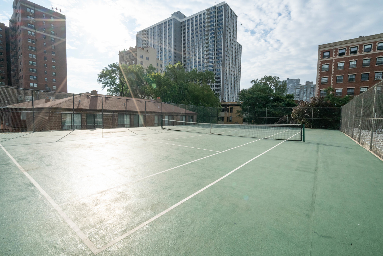 4343 N Clarendon Avenue Unit: 717