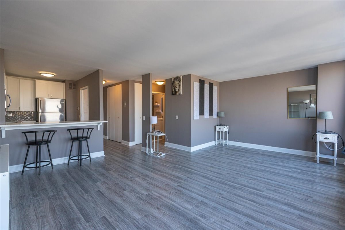 5445 N Sheridan Road Unit: 1905