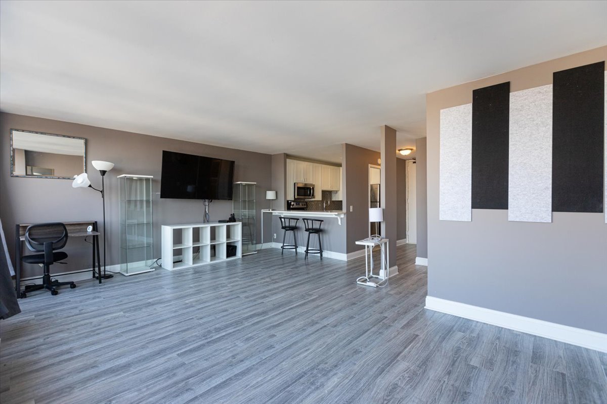 5445 N Sheridan Road Unit: 1905