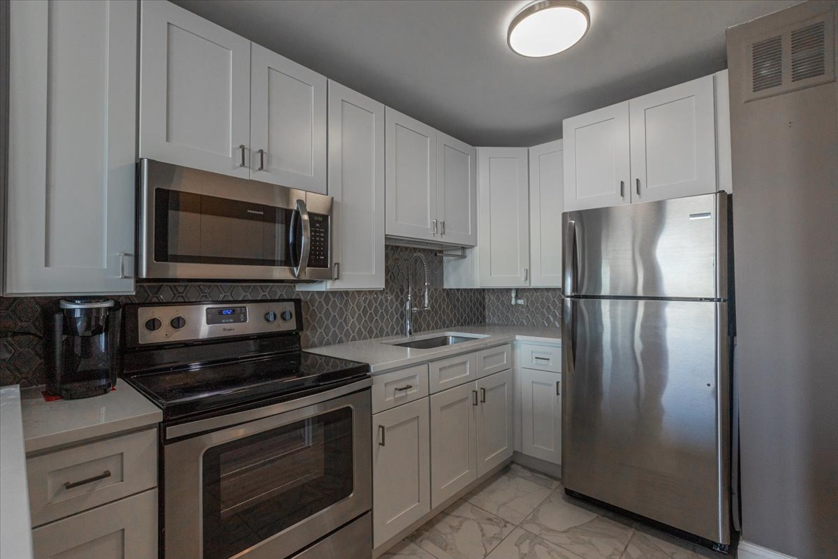 5445 N Sheridan Road Unit: 1905