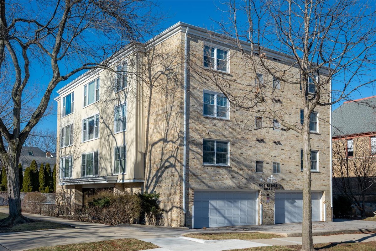 601 Ridge Road Unit: 202