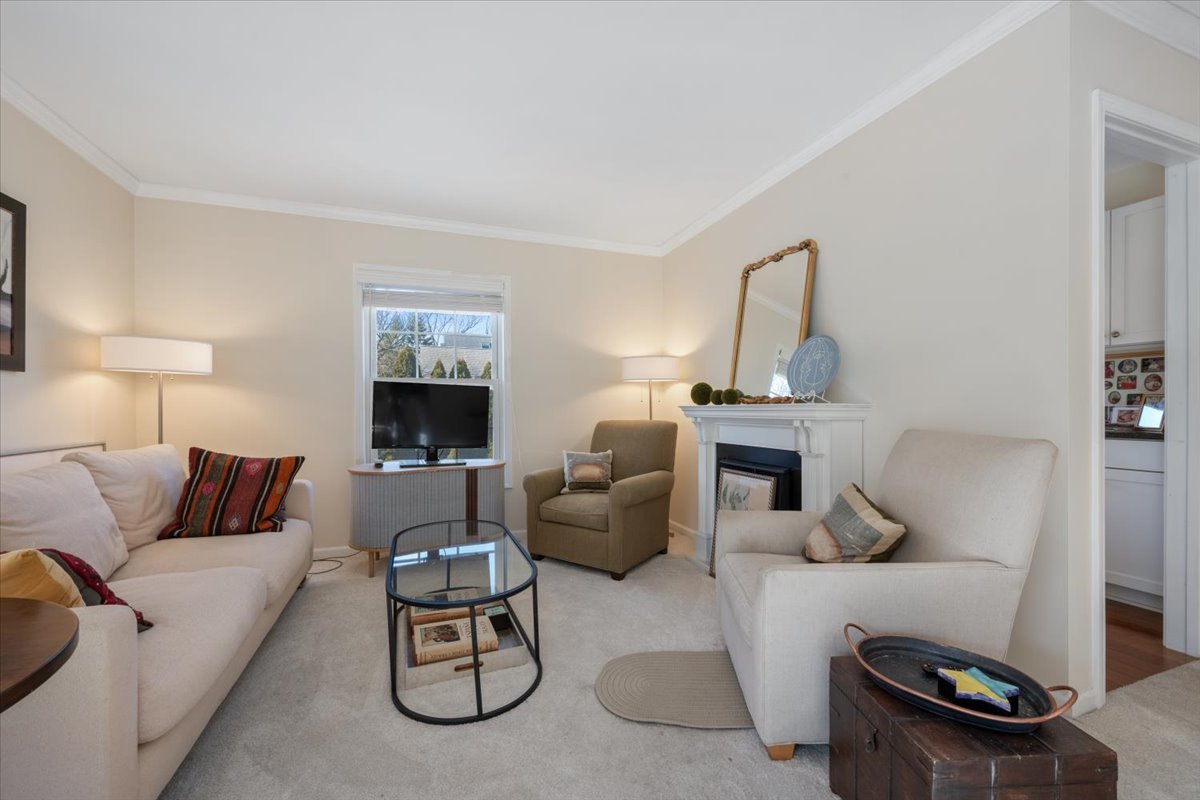 601 Ridge Road Unit: 202