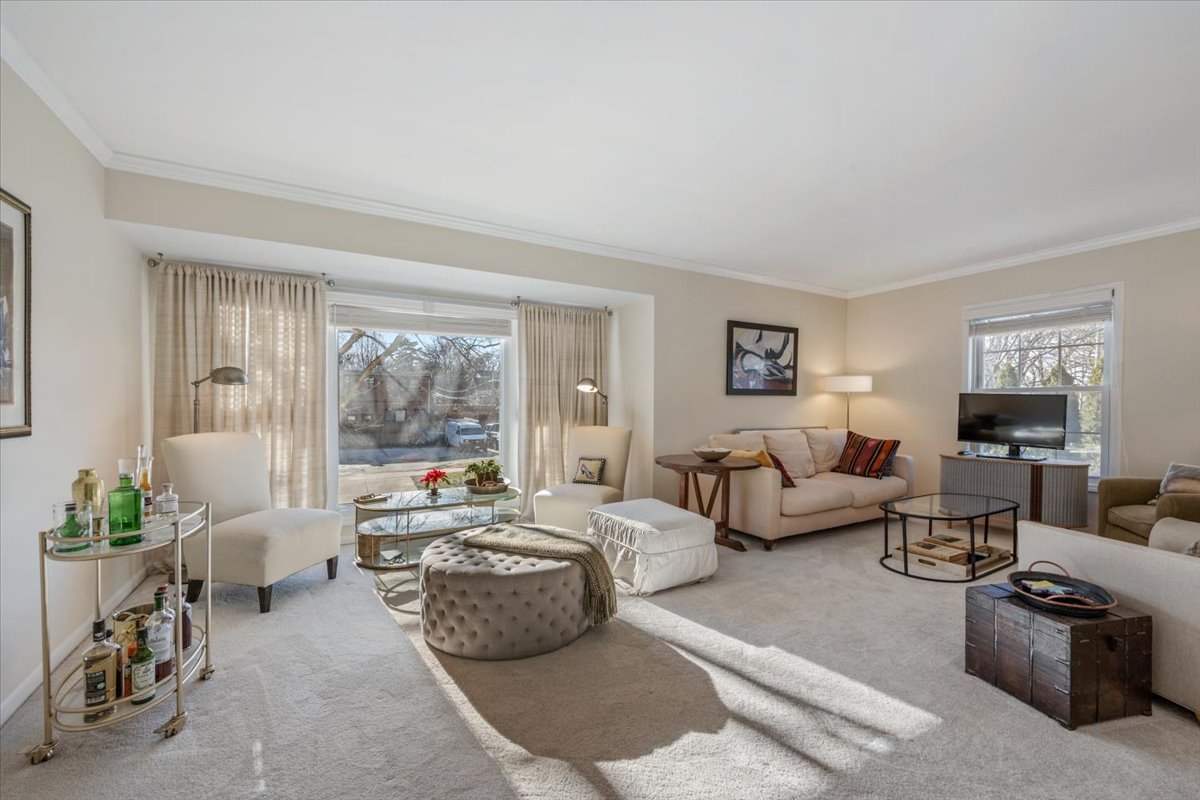 601 Ridge Road Unit: 202