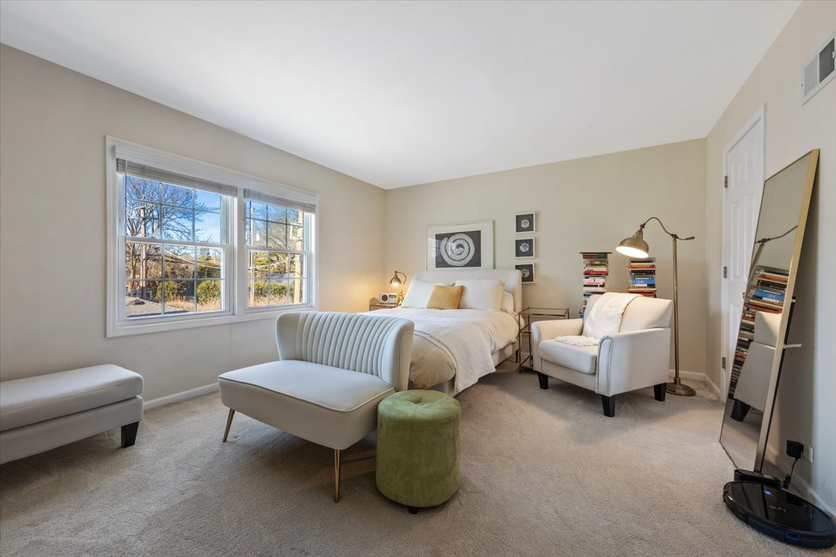 601 Ridge Road Unit: 202