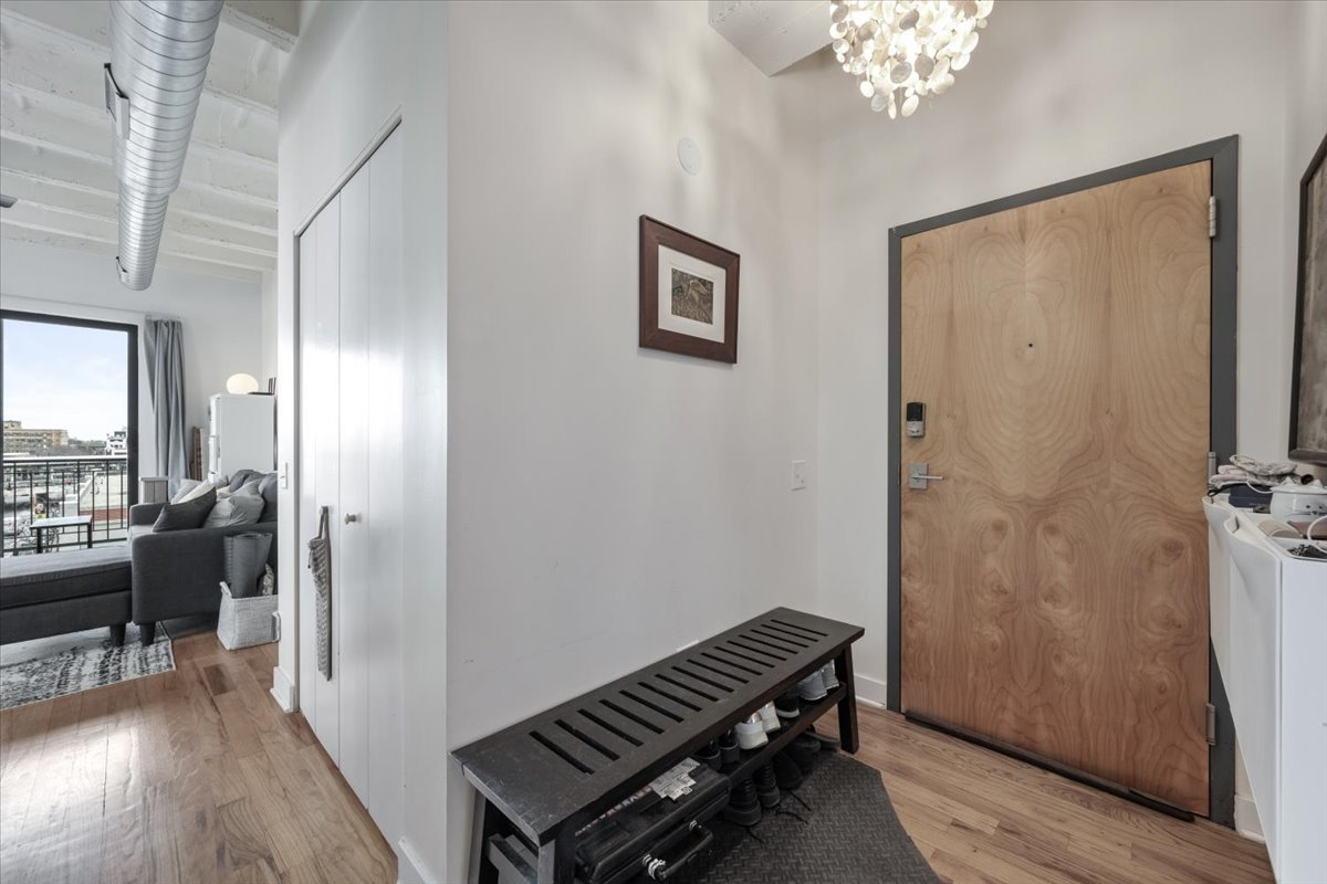 1791 W Howard Street Unit: 405
