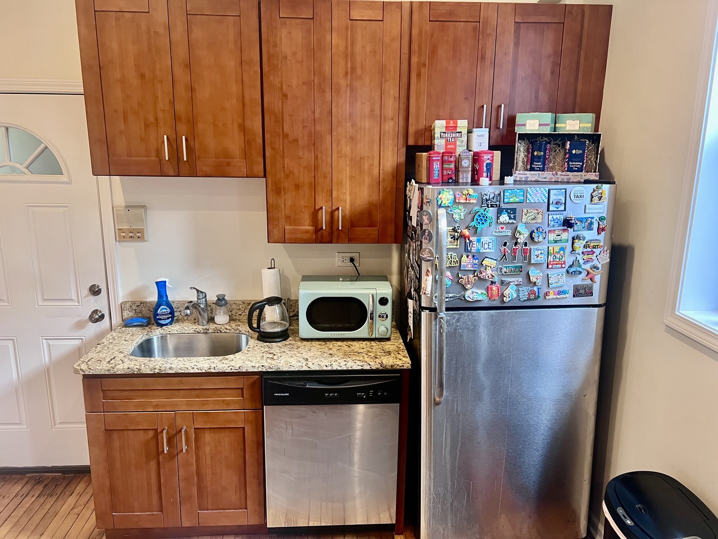 1421 W HURON Street Unit: 2R