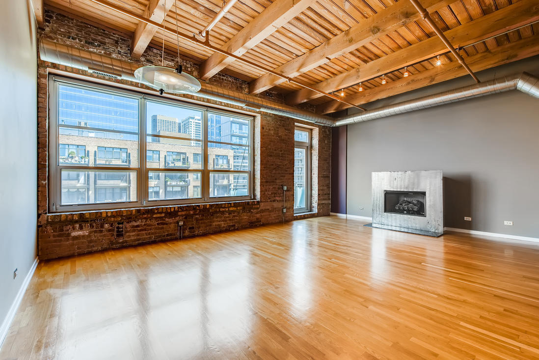 333 S Desplaines Street Unit: 704