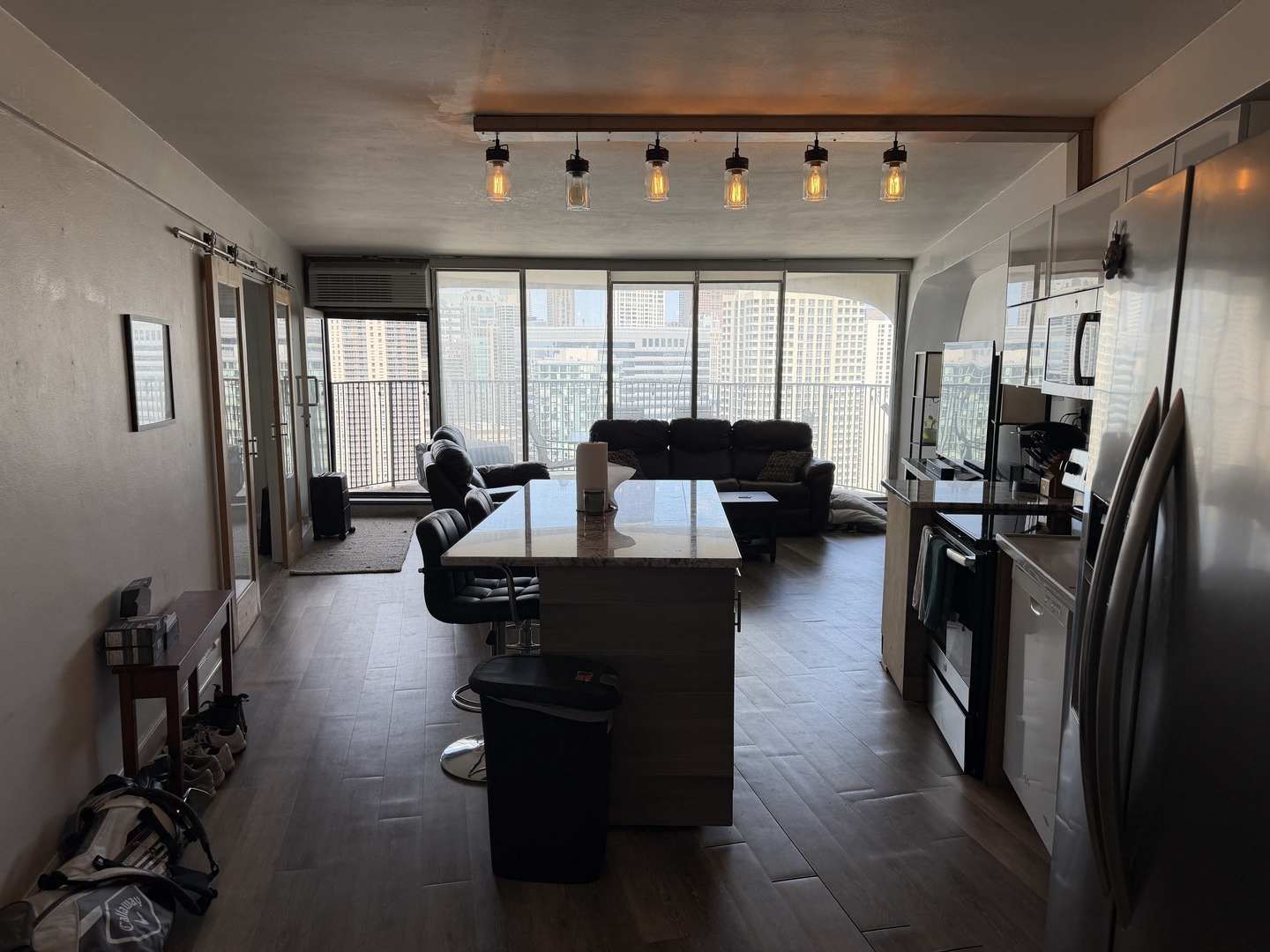 300 N STATE Street Unit: 4206