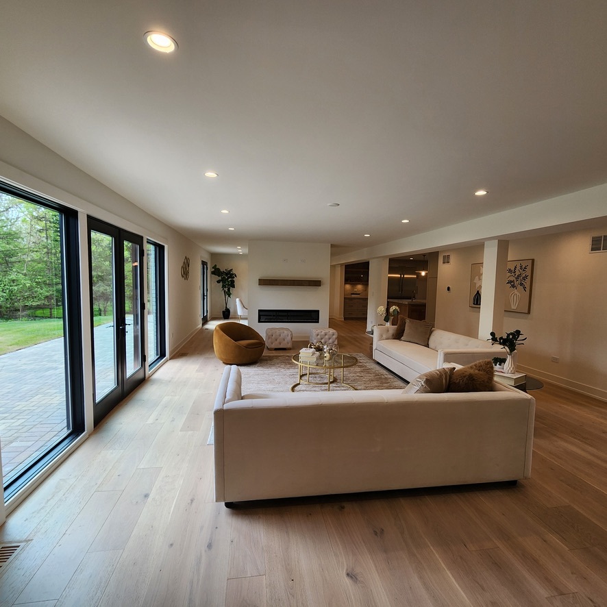 1975 Sunset Ridge Road