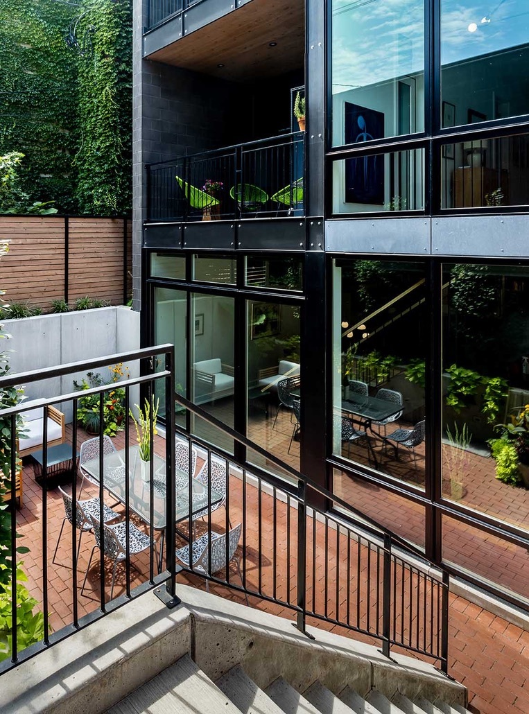 5945 N Magnolia Avenue Unit: 101
